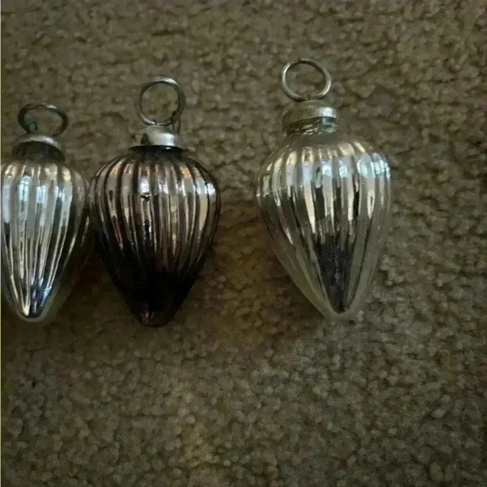 vintage teardrop christmas ornaments Lot Of 4 - Picture 3 of 7